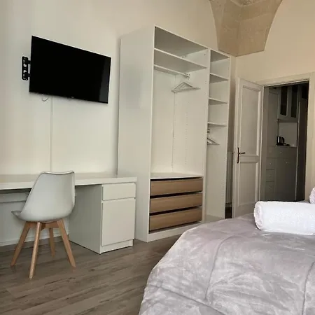 House Signuria * Lecce